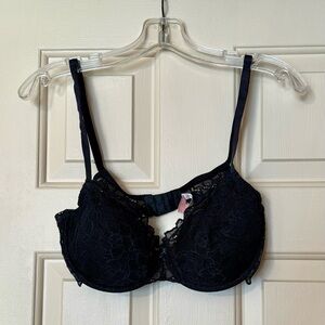 VICTORIAS SECRET Very Sexy Bra - Brand New - Never Worn